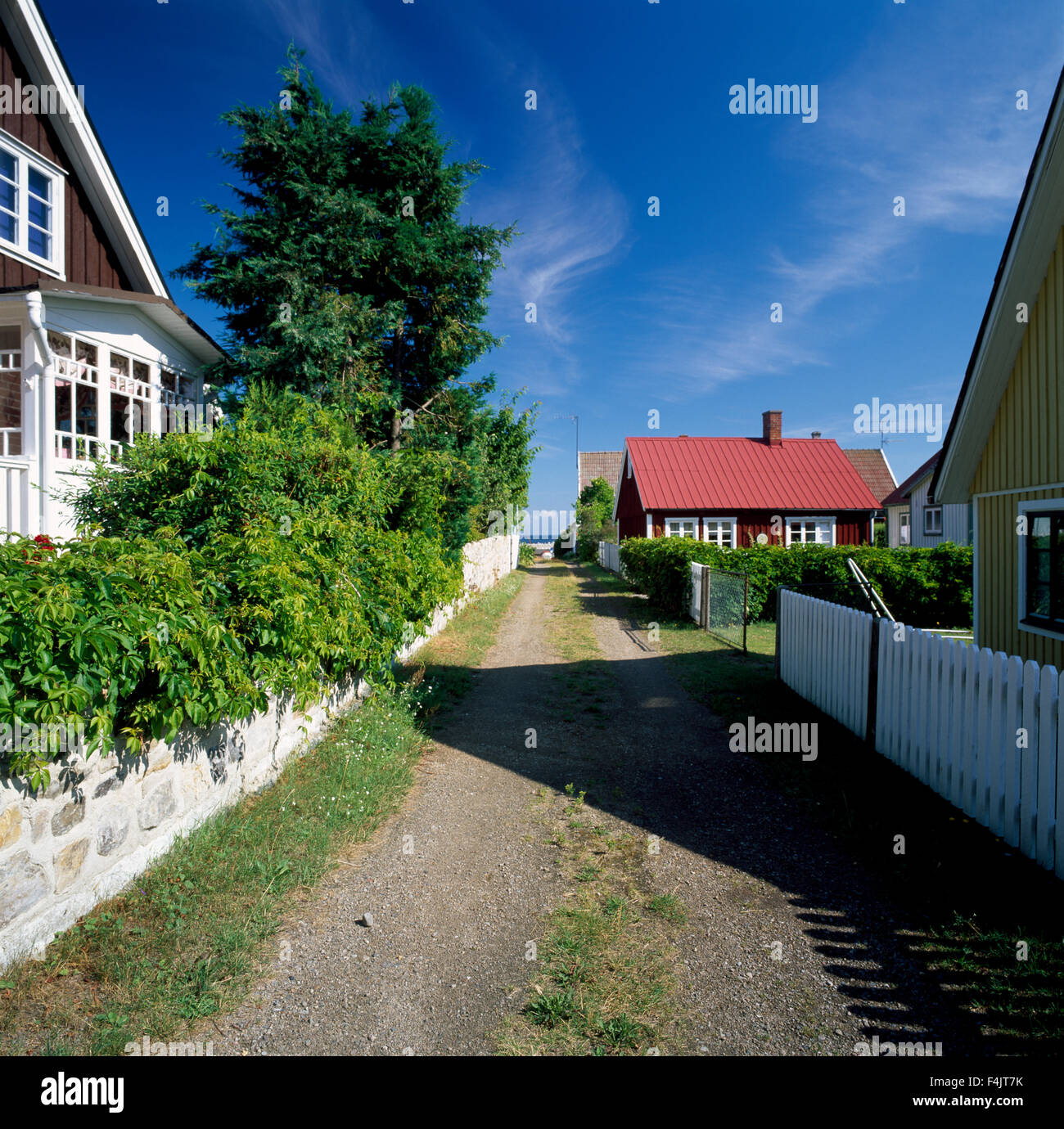Village in shadow hi-res stock photography and images - Alamy