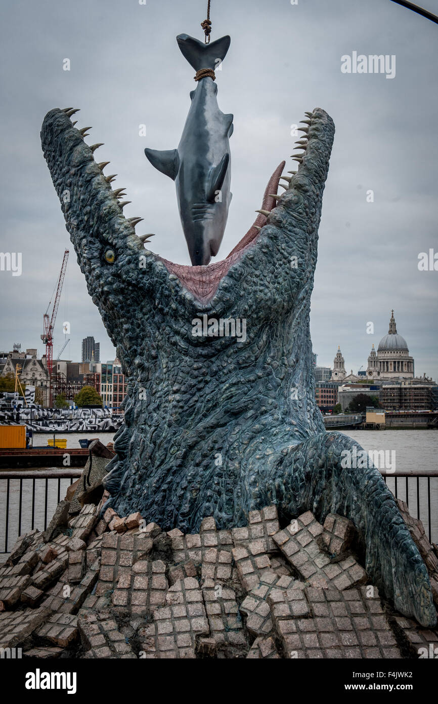 giant mosasaurus toy