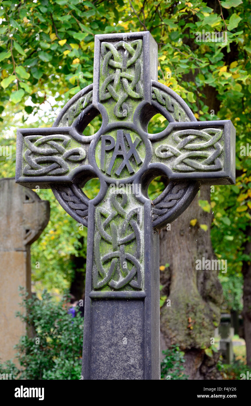 Celtic cross grave marker hires stock photography and images Alamy