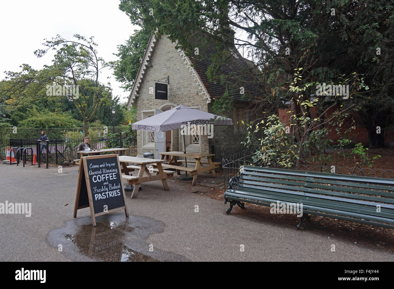 A coffee shop in Regent's Park, London, England, UK Stock Photo Alamy