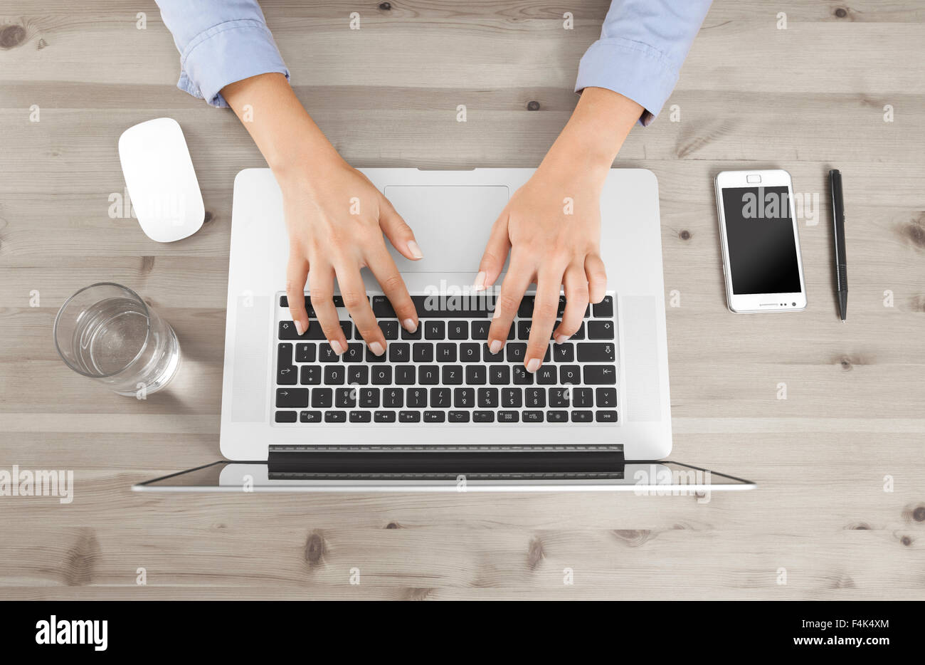 Hand fingers typing hi-res stock photography and images - Alamy