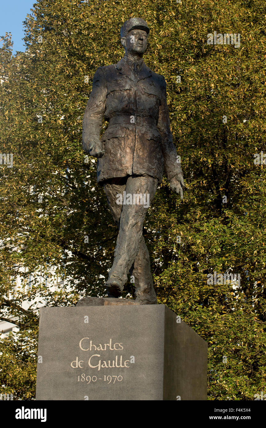 Charles De Gualle statue in Warsaw, Poland Stock Photo - Alamy