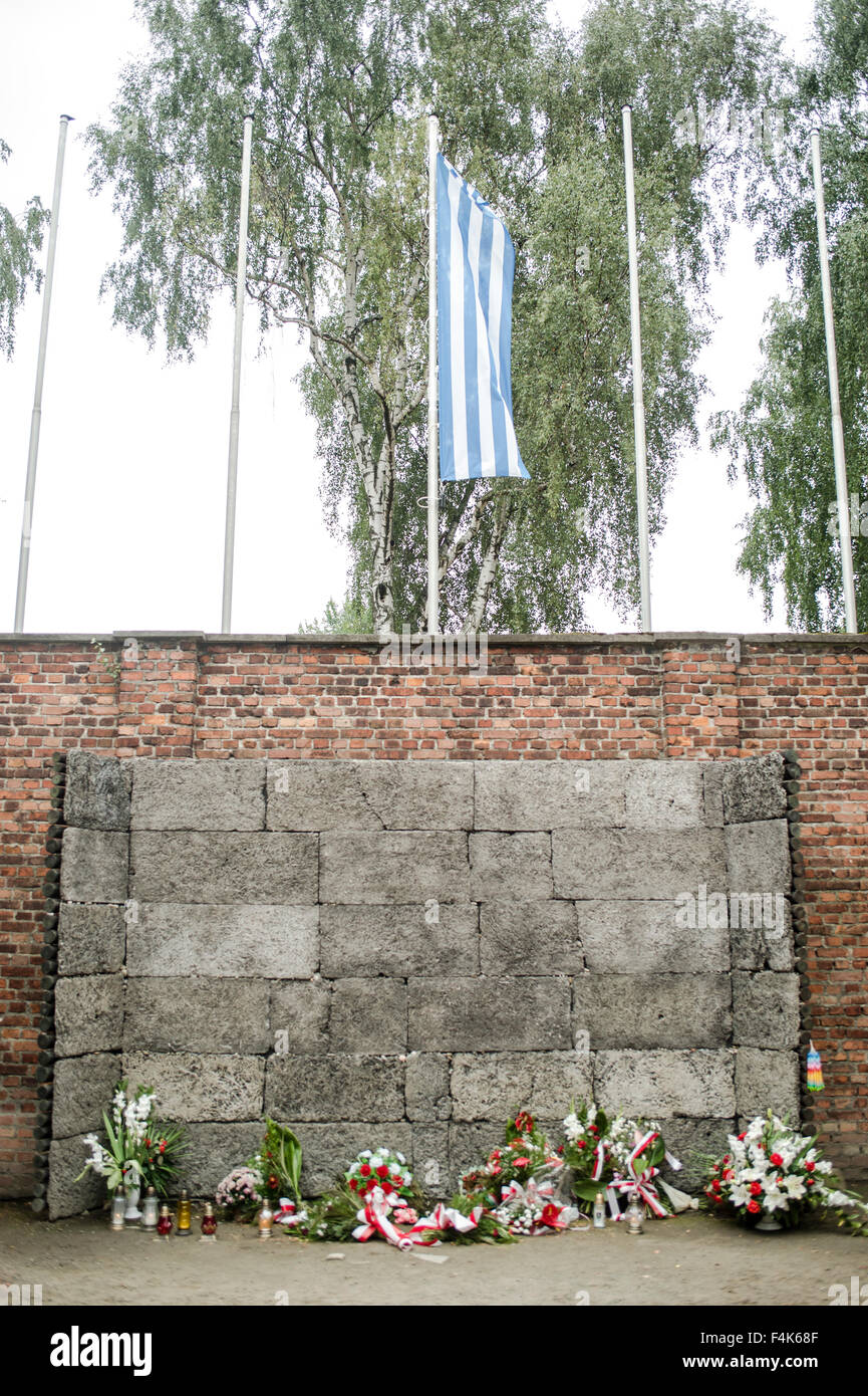 A 'Wall of Death' inside Auschwitz, Oswiecim, Poland Stock Photo