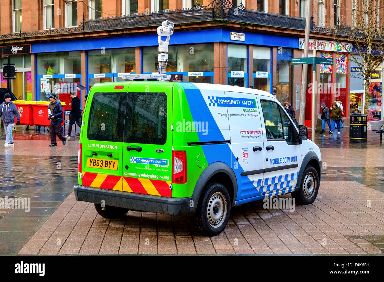 mobile cctv camera vehicle uk police scotland Stock Photo