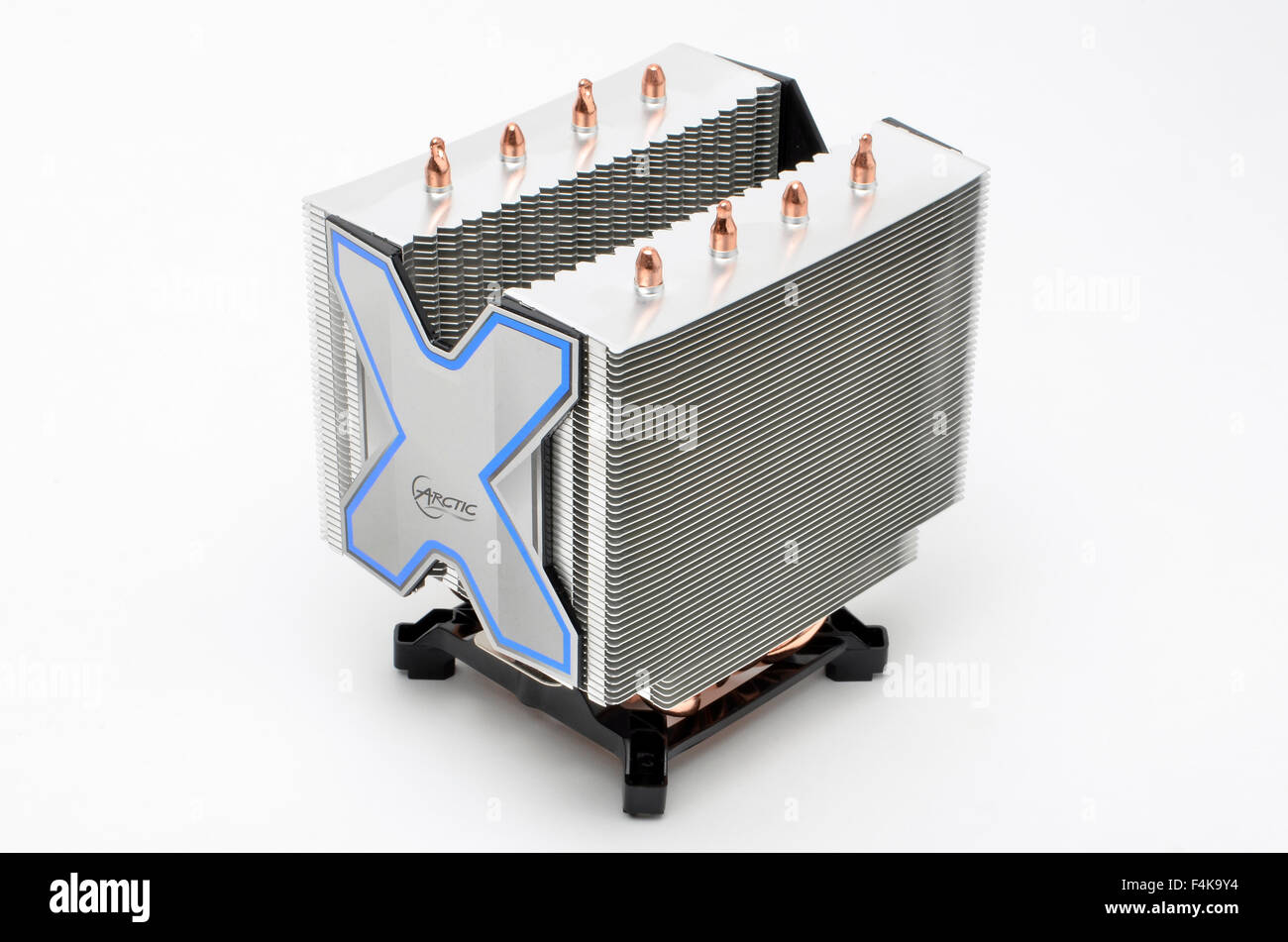Arctic Cooling Freezer Xtreme CPU cooler and mounting cradle. Central cooling  fan removed to show twin heatsink towers Stock Photo - Alamy