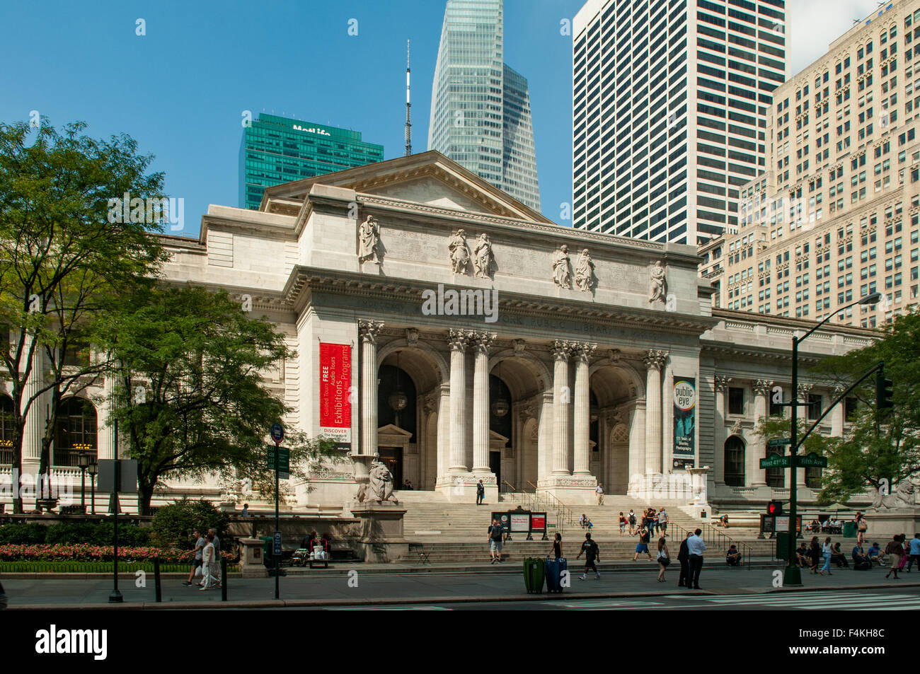 New york public library exterior hi-res stock photography and images ...