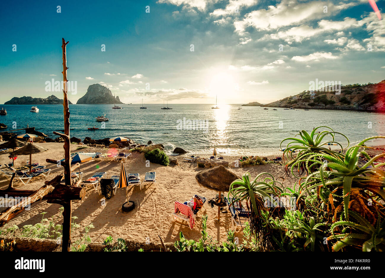Beach party ibiza hi-res stock photography and images - Alamy