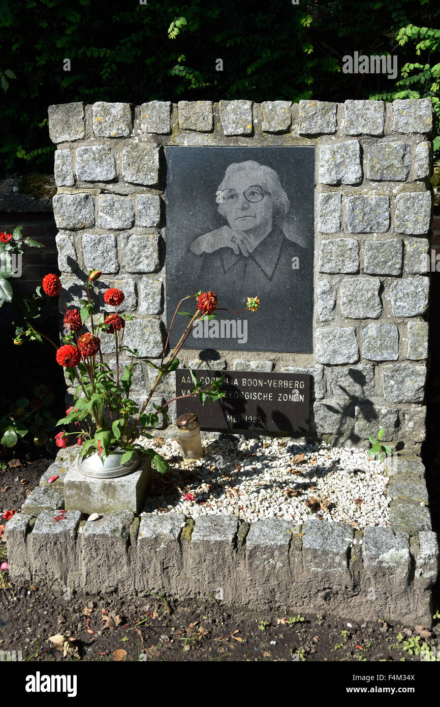 A special memorial is that of Cornelia Boon  - TEXEL  Field of Honour Loladze (  The uprising of the Georgians called Russian War, was an uprising of Georgian soldiers of the Wehrmacht who had by Reich stationed in the occupied Dutch island of Texel, against the Germans. ) Stock Photo