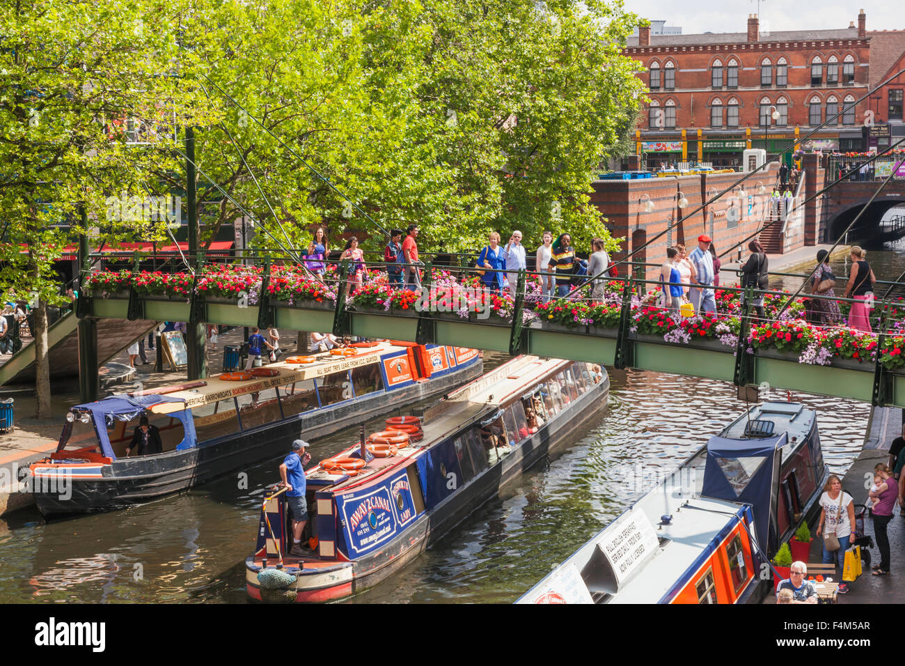 England, West Midlands, Birmingham, Brindleyplace and The Birmingham Canal Stock Photo