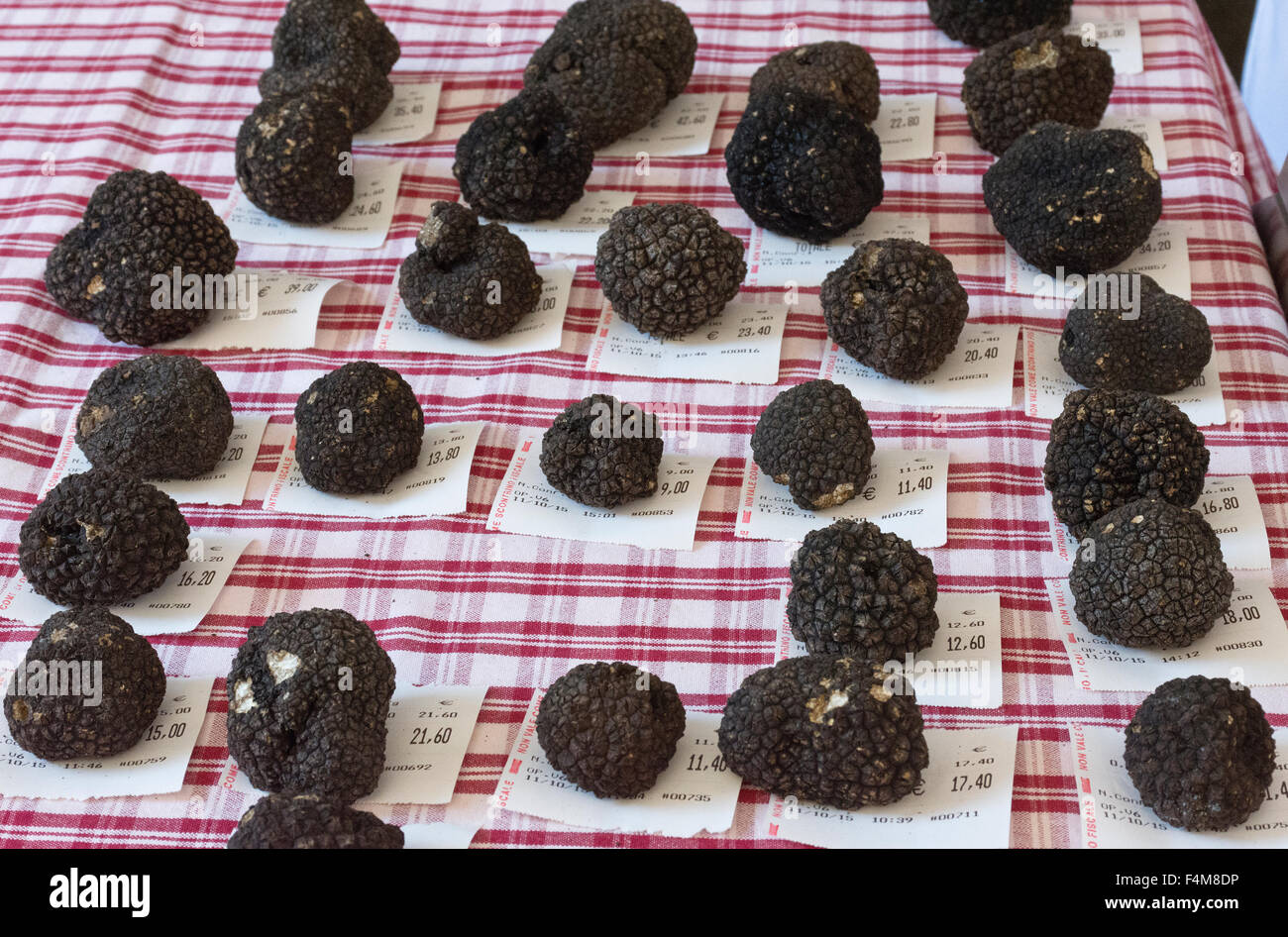 Alba Italy Truffle Stock Photos & Alba Italy Truffle Stock Images Alamy