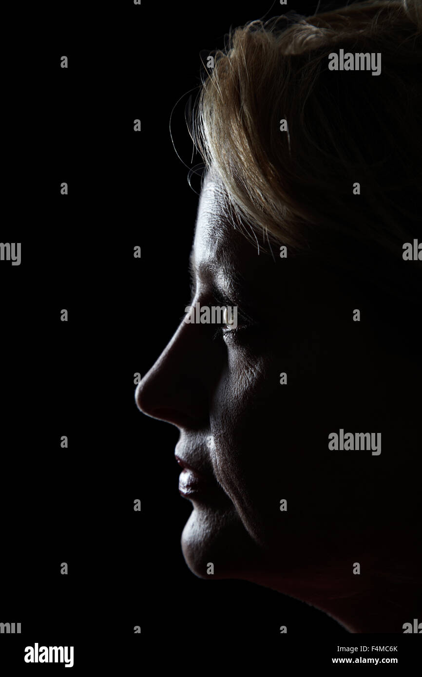 Profile head old woman hi-res stock photography and images - Alamy