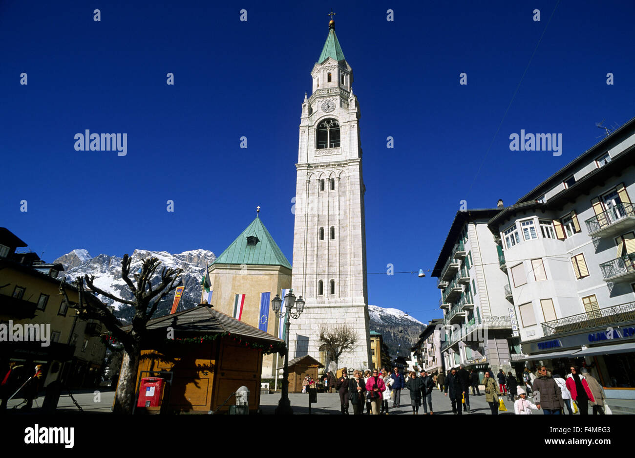 Italy, Veneto, Dolomites, Cortina d'Ampezzo, Piazza Venezia, basilica dei Santi Filippo and Giacomo Stock Photo