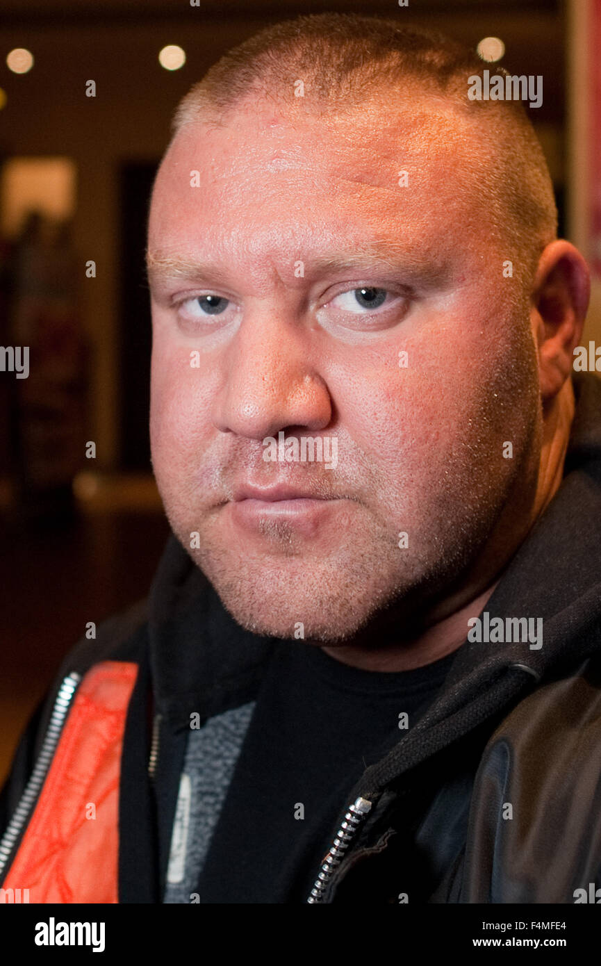 Berlin, Germany. 19th Oct, 2015. Guantanamo torture victim Murat Kurnaz sits in the lobby of a cinema in Berlin, Germany, 19 October 2015. The former inmate of the Guantanamo Bay detention camp met with representatives of Amnesty International and Human Rights Watch at this location to discuss further proceedings in his and other similar cases and took part in a panel discussion. Photo: Klaus-Dietmar Gabbert/dpa/Alamy Live News Stock Photo