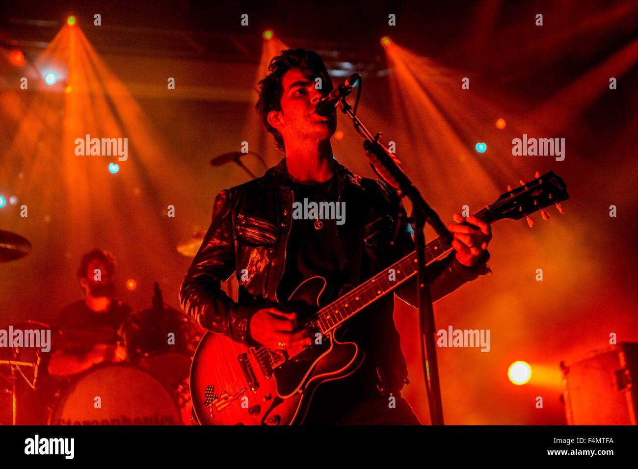 Milan, Italy. 20th Oct, 2015. Stereophonics performs live in Milano, Italy, on October 20 2015 Credit:  Mairo Cinquetti/Alamy Live News Stock Photo