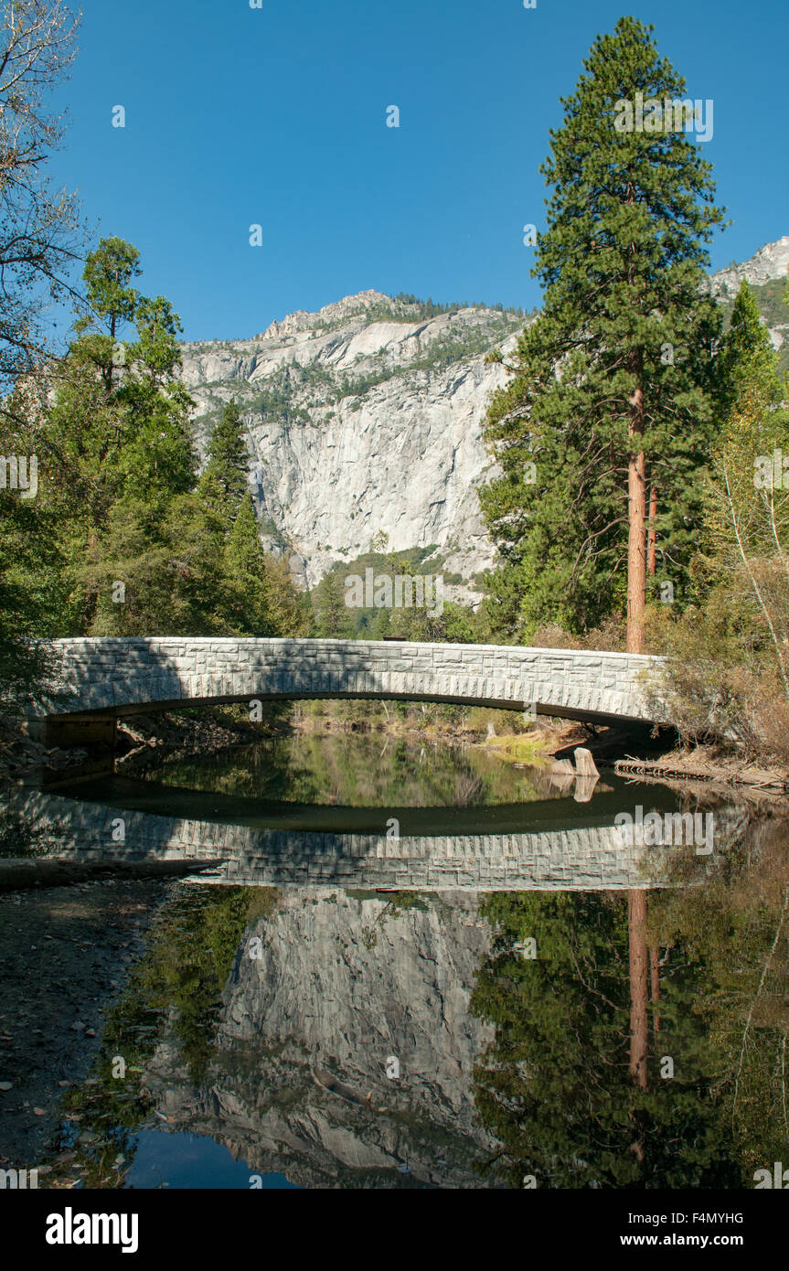 Sentinel Bridge and Merced River, Yosemite NP, California, USA Stock Photo