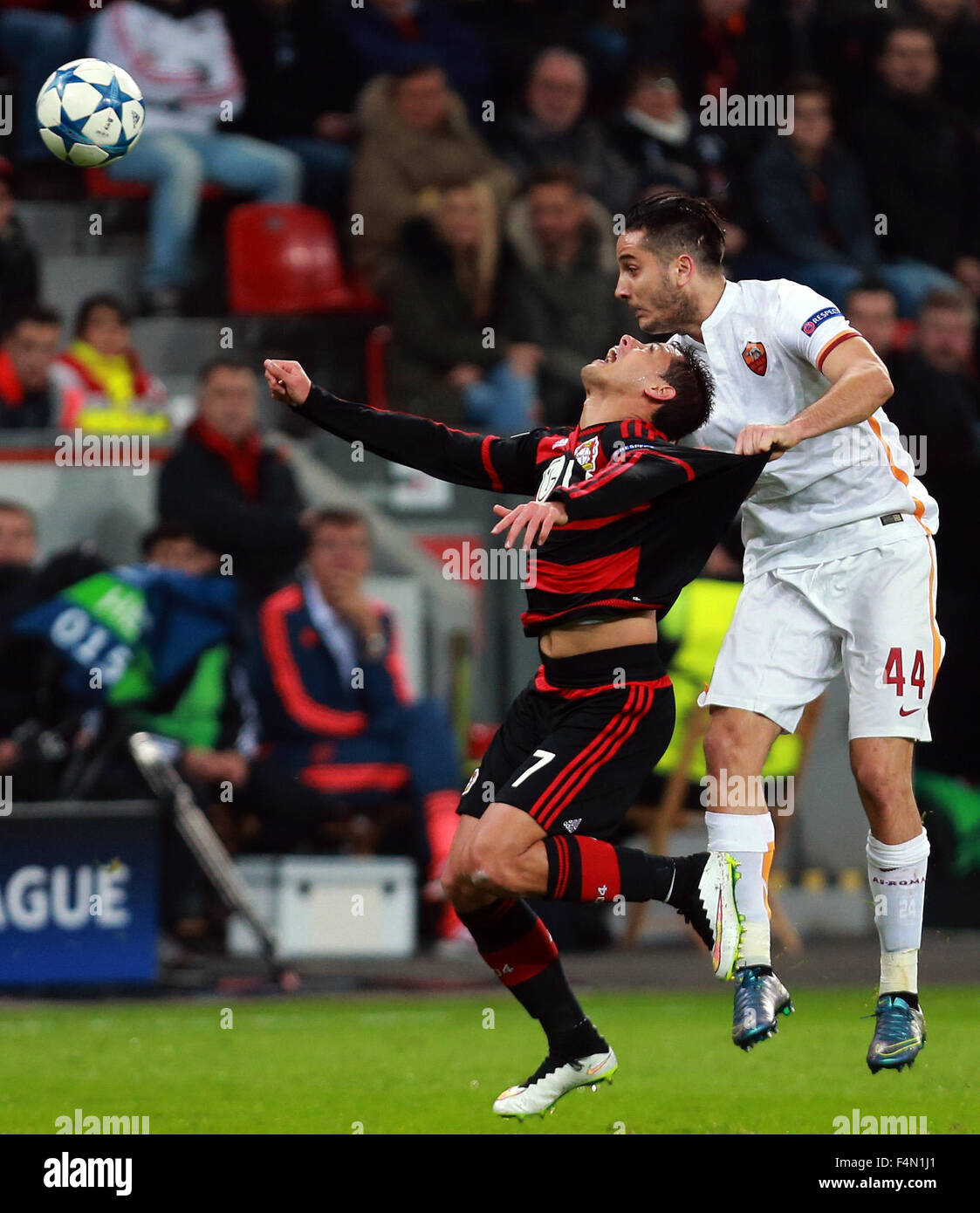 Leverkusen, Germany. 20th Oct, 2015. Javier Hernandez (L) of Leverkusen competes during the UEFA Champions League group E soccer match against Roma in Leverkusen, Germany, on Oct. 20, 2015. The match ended with a 4-4 draw. Credit:  Luo Huanhuan/Xinhua/Alamy Live News Stock Photo