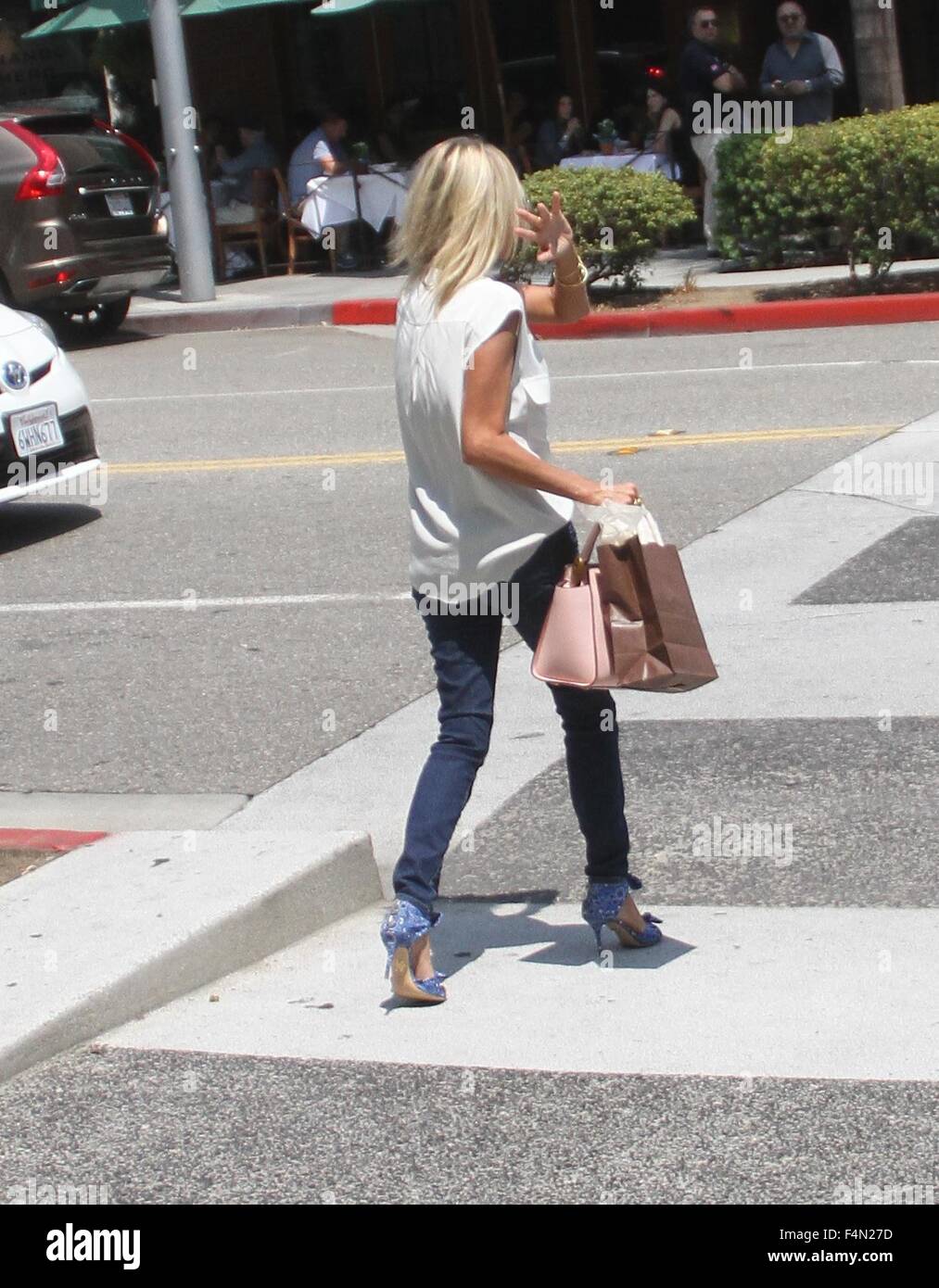 Kristin Chenoweth goes shopping in Beverly Hills Featuring Kristin