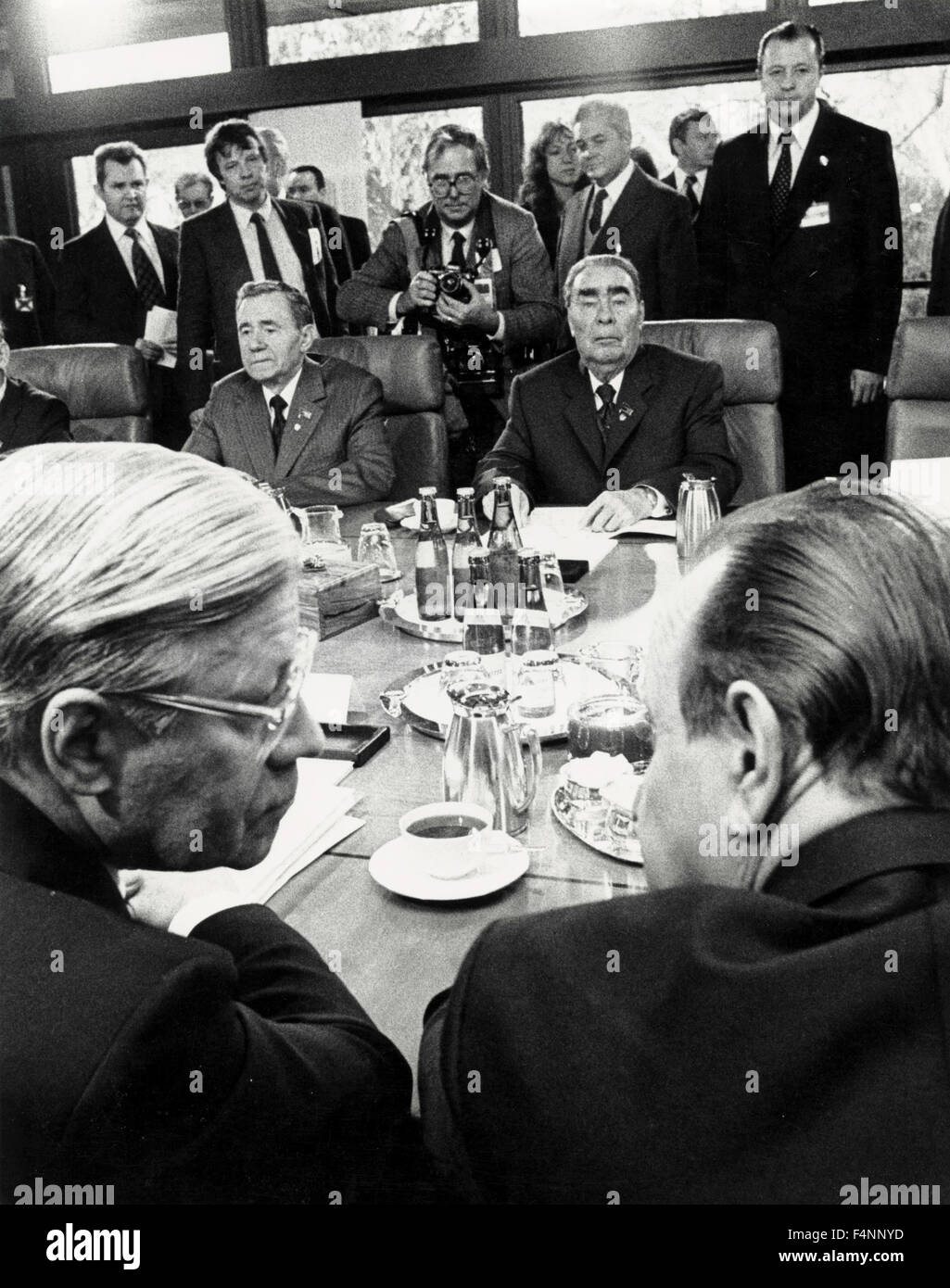 The President Leonid Brezhnev of the Soviet Foreign Minister Andrei with Gromyko in a meeting with German Chancellor Helmut Schmidt, Bonn, Germany Stock Photo