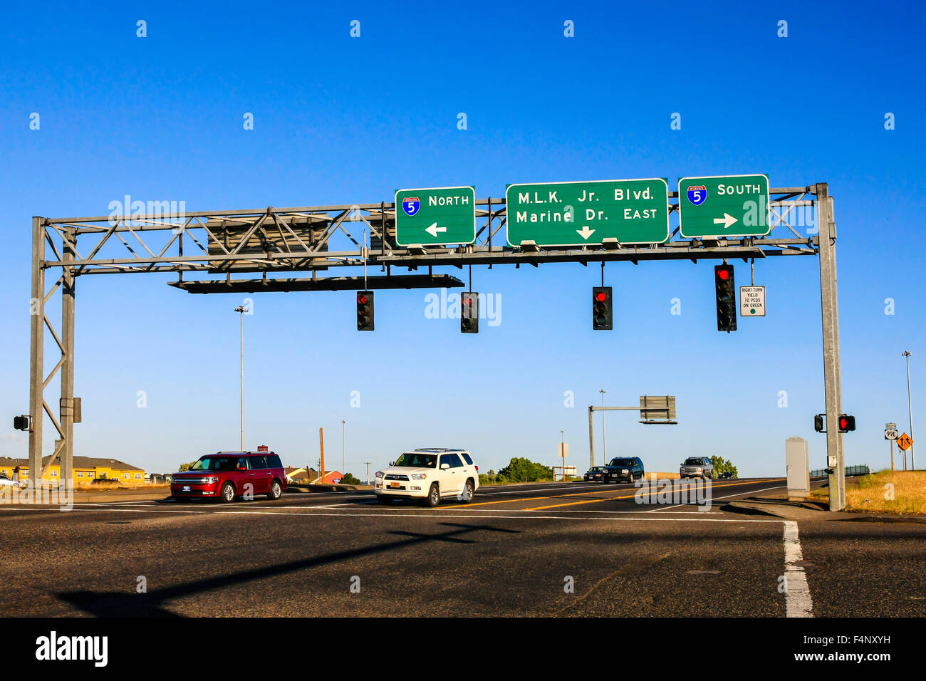 Overhead Gantry Sign Stock Photos & Overhead Gantry Sign Stock Images