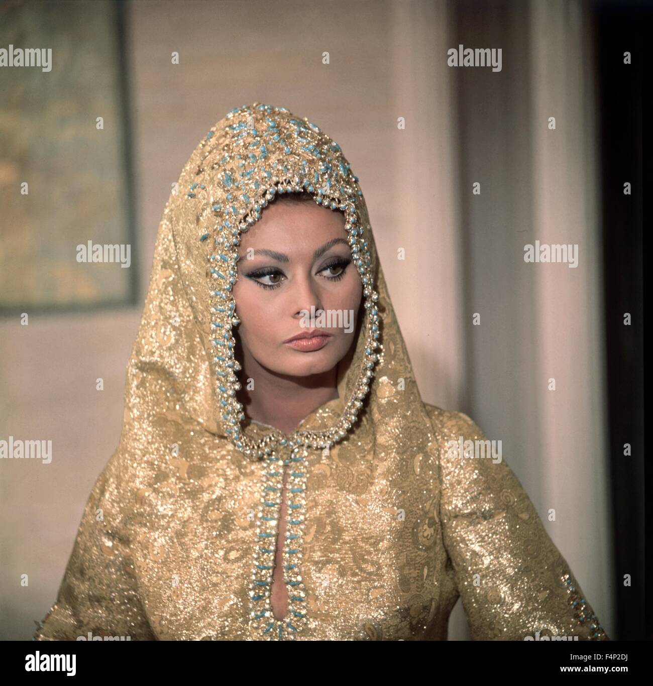 Sophia Loren / Arabesque 1966 directed by Stanley Donen Stock Photo - Alamy