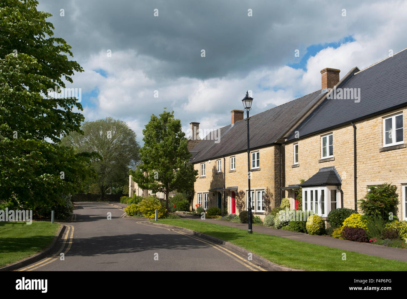 Retirement home uk exterior hires stock photography and images Alamy