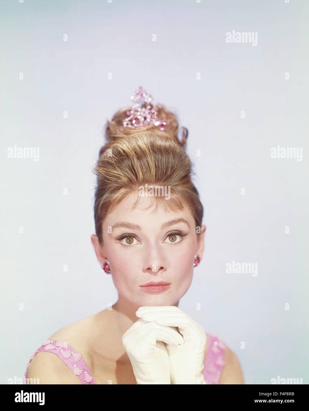 Breakfast at tiffany’s audrey hepburn hires stock photography and images Alamy