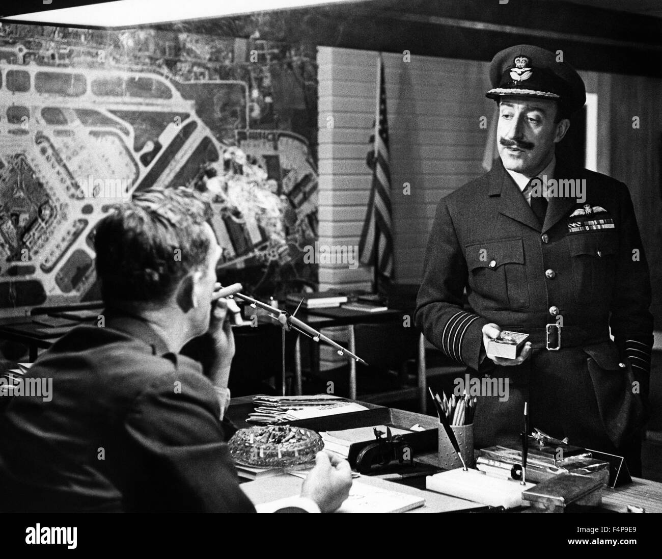 Sterling Hayden, Peter Sellers / Dr. Strangelove 1964 directed by Stanley Kubrick Stock Photo