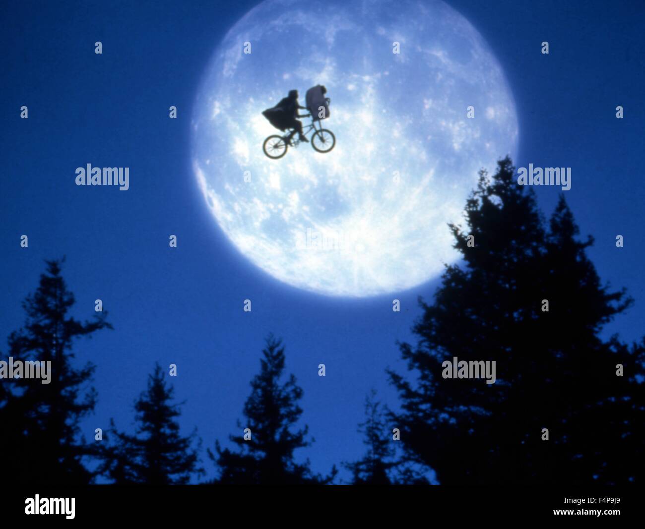 E.T: The Extra-Terrestrial 1982 directed by Steven Spielberg Stock Photo