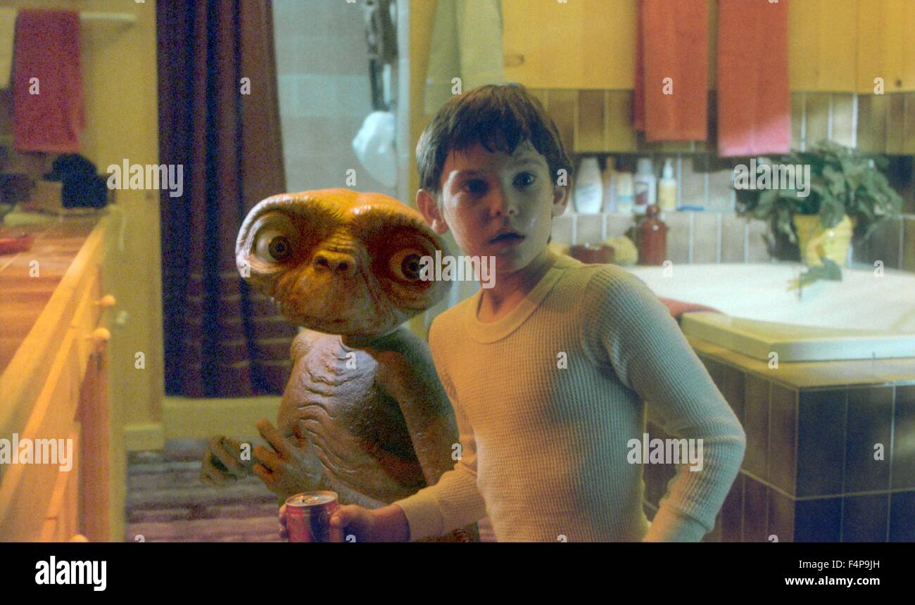 Henry Thomas / E.T: The Extra-Terrestrial 1982 directed by Steven Spielberg Stock Photo