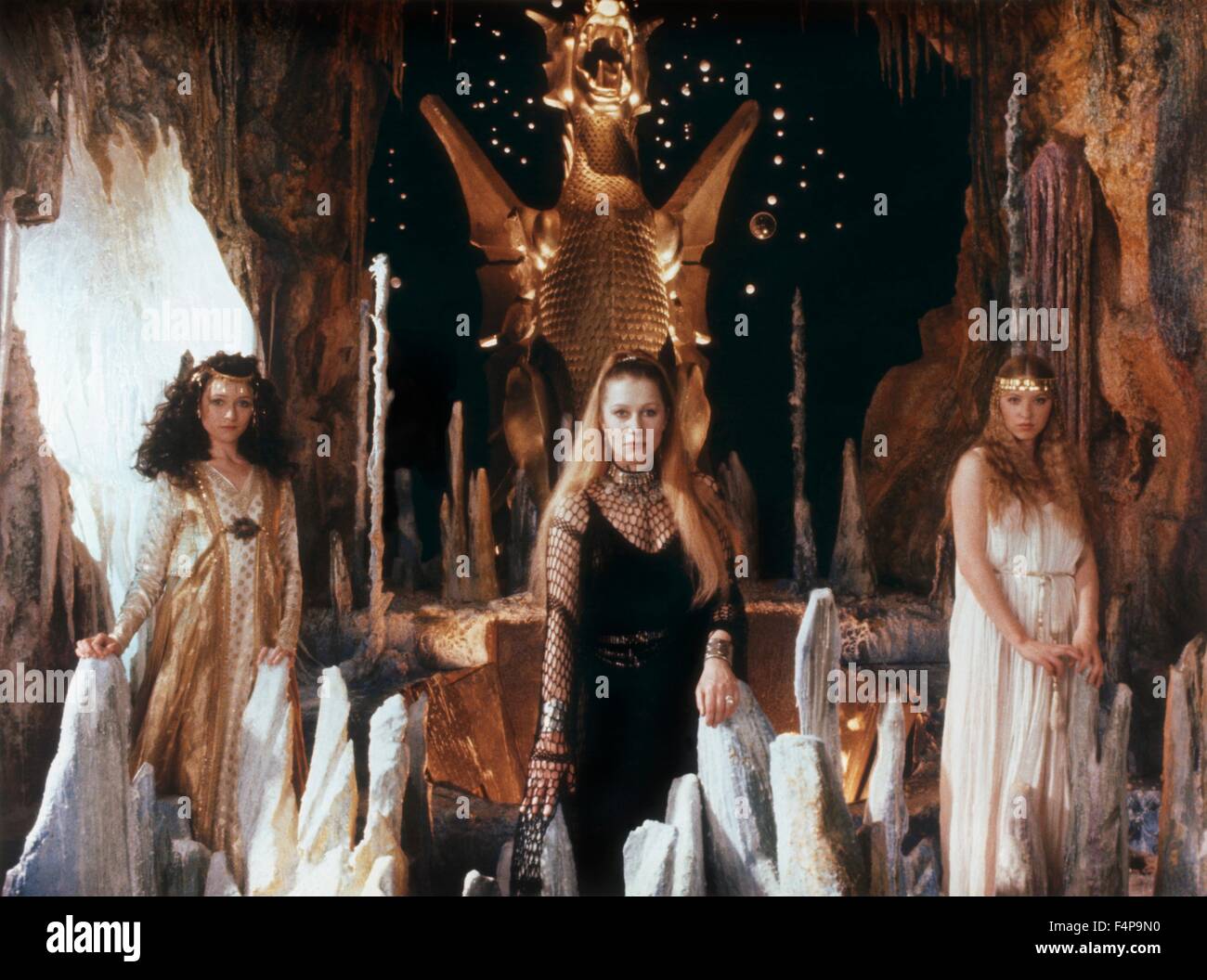 Helen Mirren, Cherie Lunghi / Excalibur 1981 directed by John Boorman Stock Photo