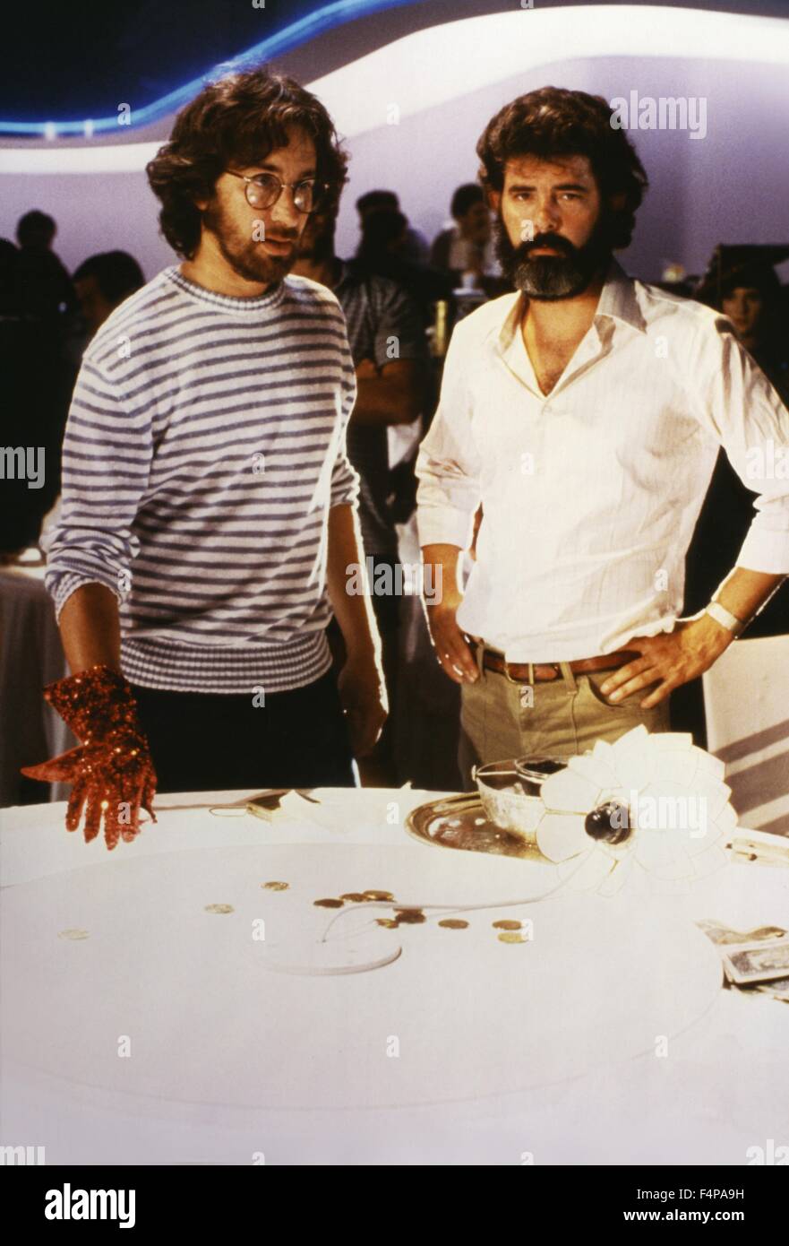 Steven Spielberg George Lucas Indiana Jones And The Temple Of Doom 1984 Directed By Steven Spielberg Stock Photo Alamy