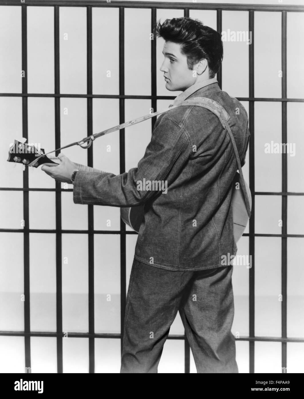 Elvis Presley Jailhouse Rock 1957 Directed By Richard Thorpe Stock Photo Alamy Elvis Presley Jailhouse Rock 1957 Directed By Richard Thorpe Stock Photo Alamy
