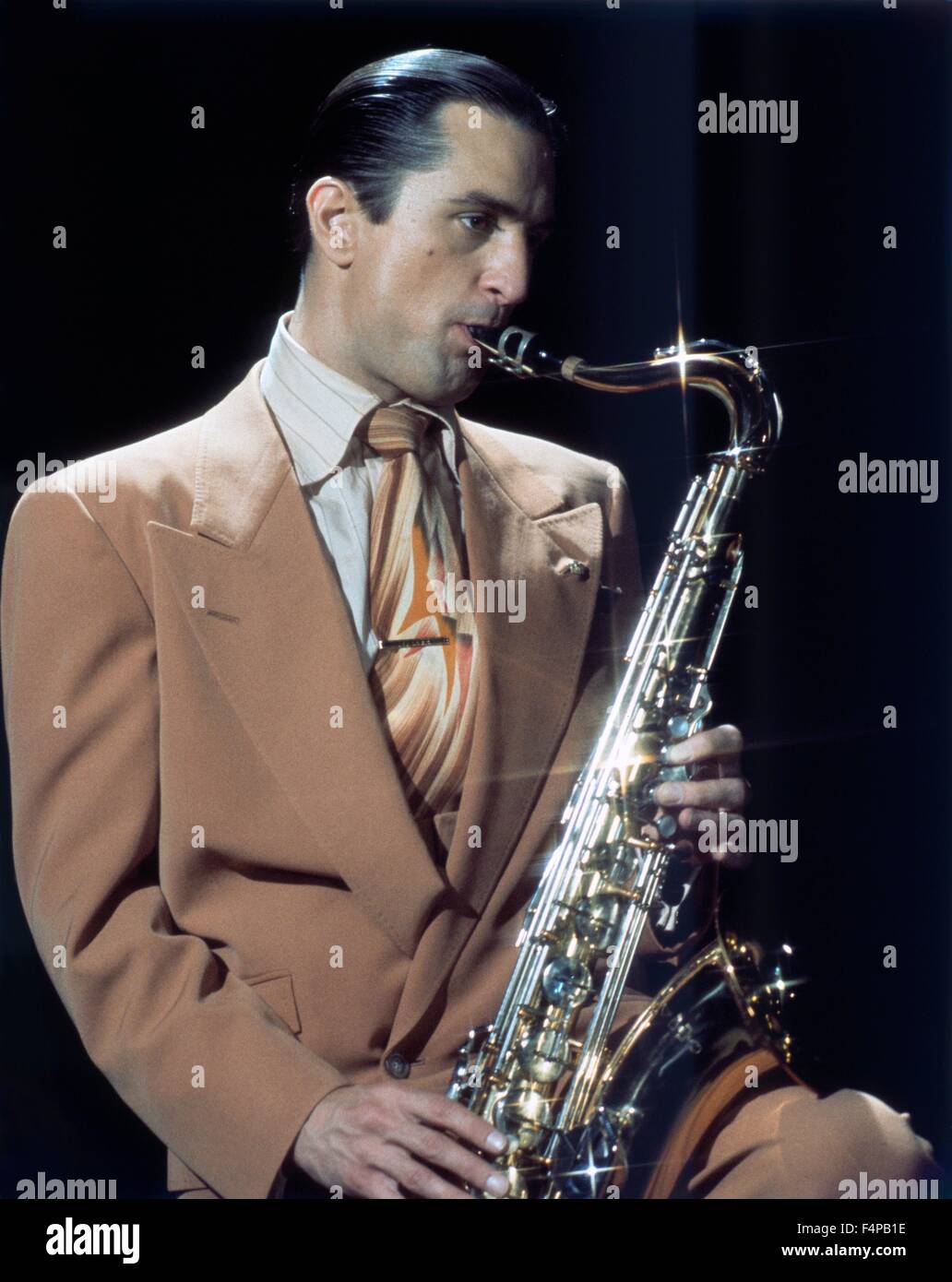 Robert De Niro / New York, New York 1977 directed by Martin Scorsese Stock Photo Alamy Robert De Niro / New York, New York 1977 directed by Martin Scorsese Stock Photo Alamy