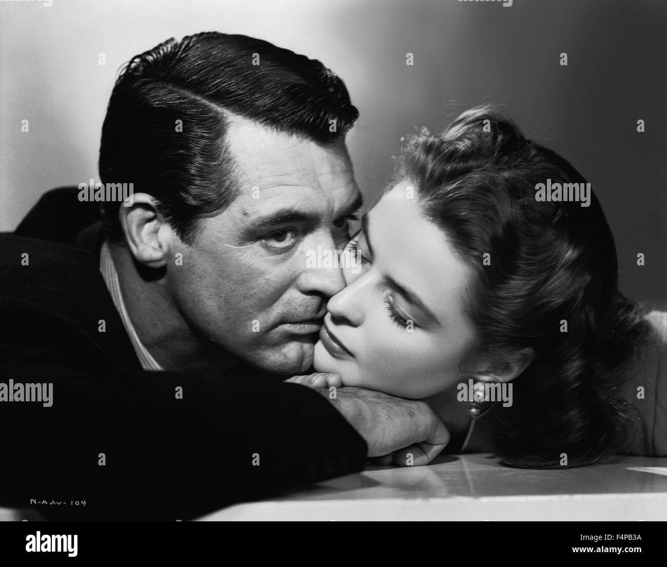 Ingrid Bergman, Cary Grant / Notorious 1946 directed by Alfred Hitchcock Stock Photo