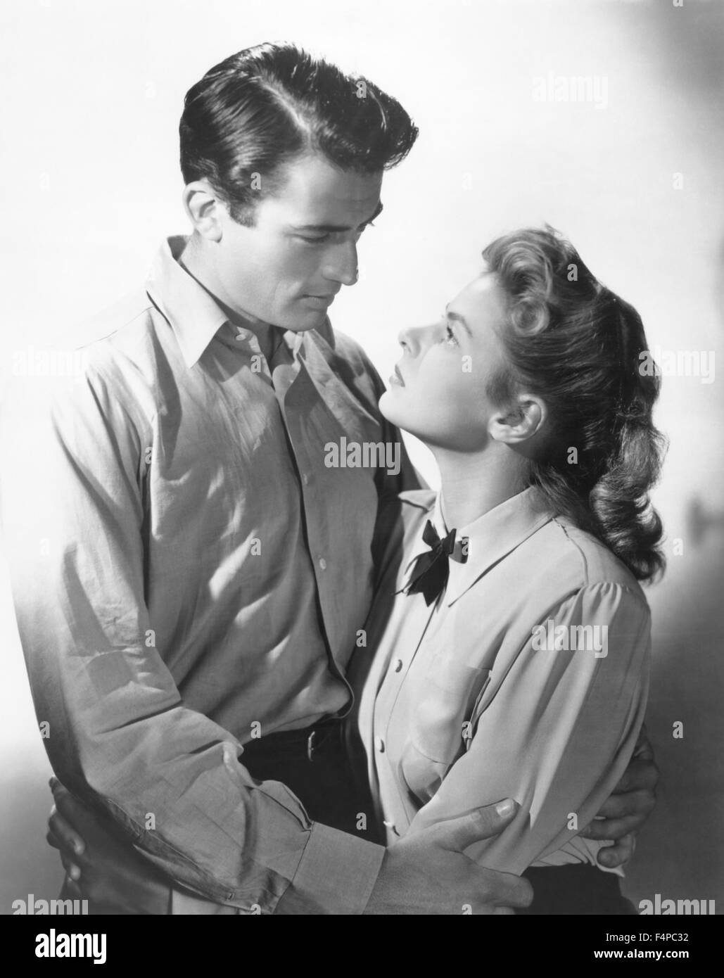 Gregory Peck, Ingrid Bergman / Spellbound 1945 directed by Alfred Hitchcock Stock Photo