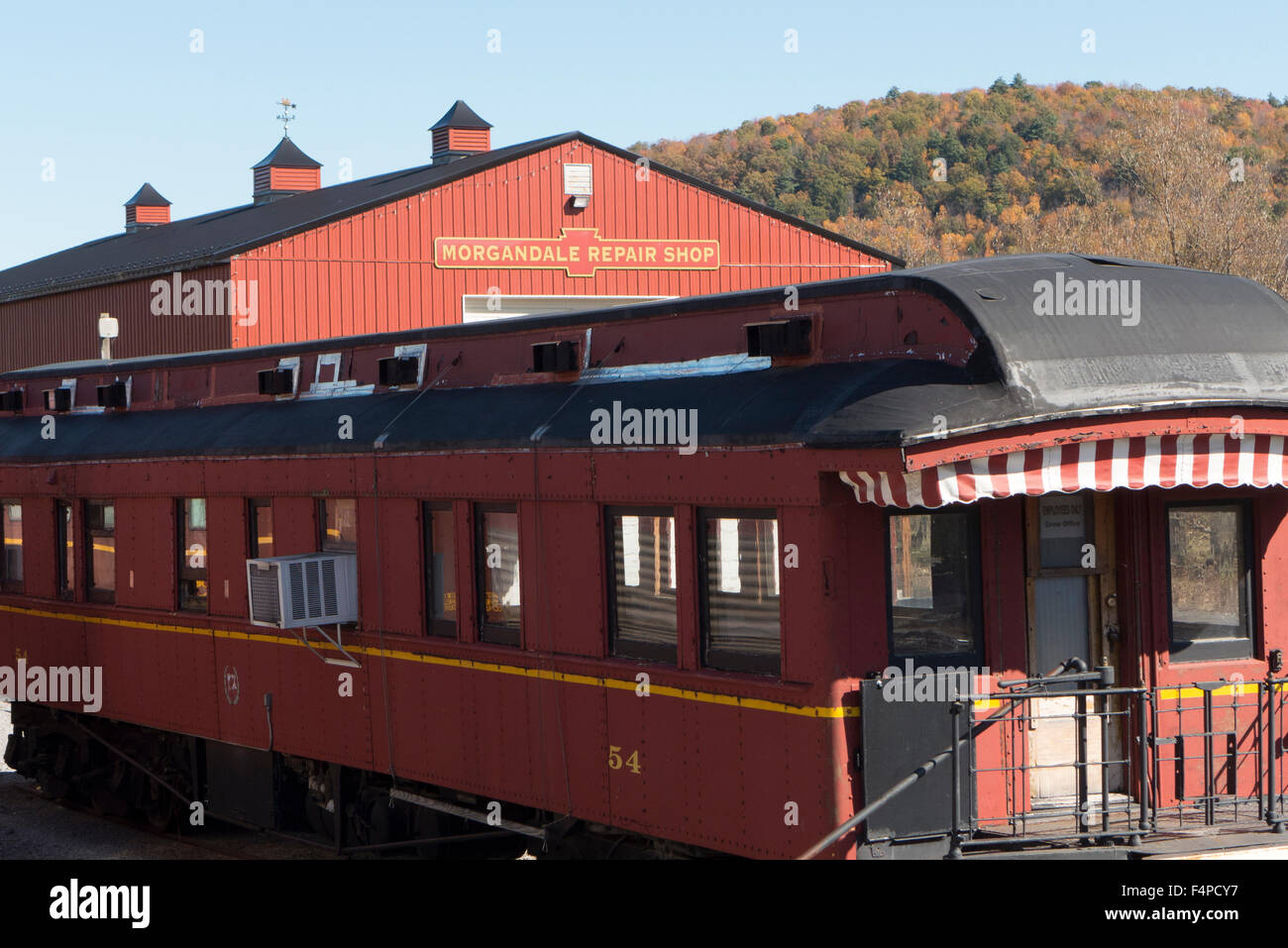 Railroad repair shop hires stock photography and images Alamy