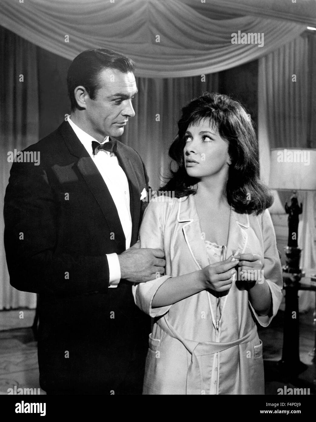 Sean Connery, Gina Lollobrigida / Woman Of Straw 1964 directed by Basil