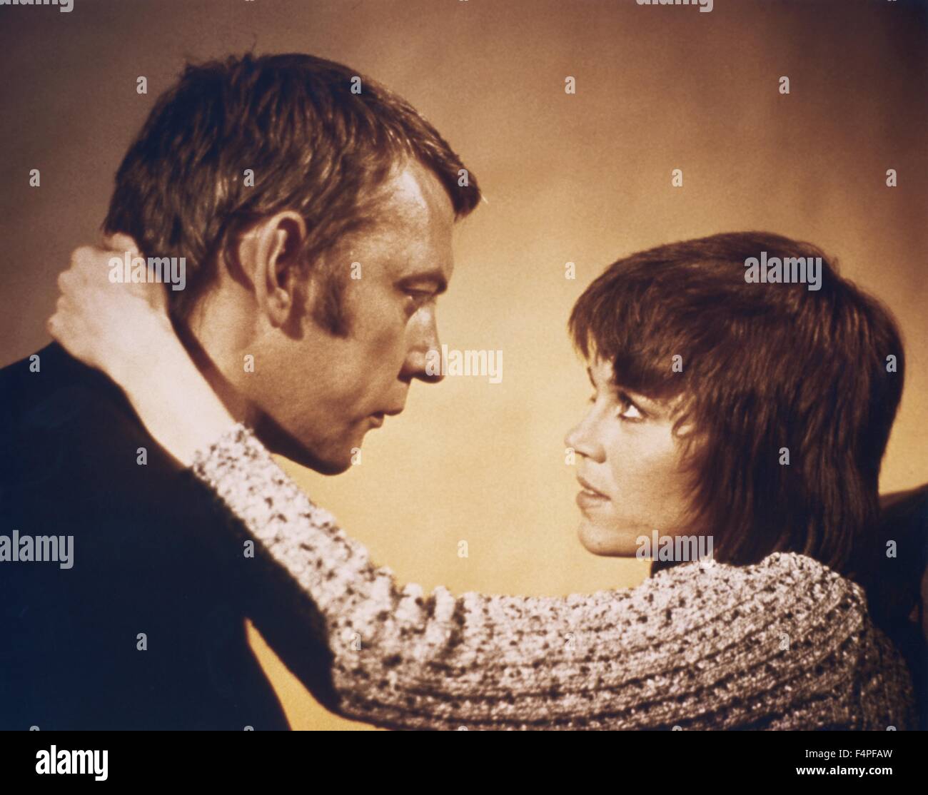 Donald Sutherland and Jane Fonda / Klute / 1971 directed by Alan J Pakula Stock Photo