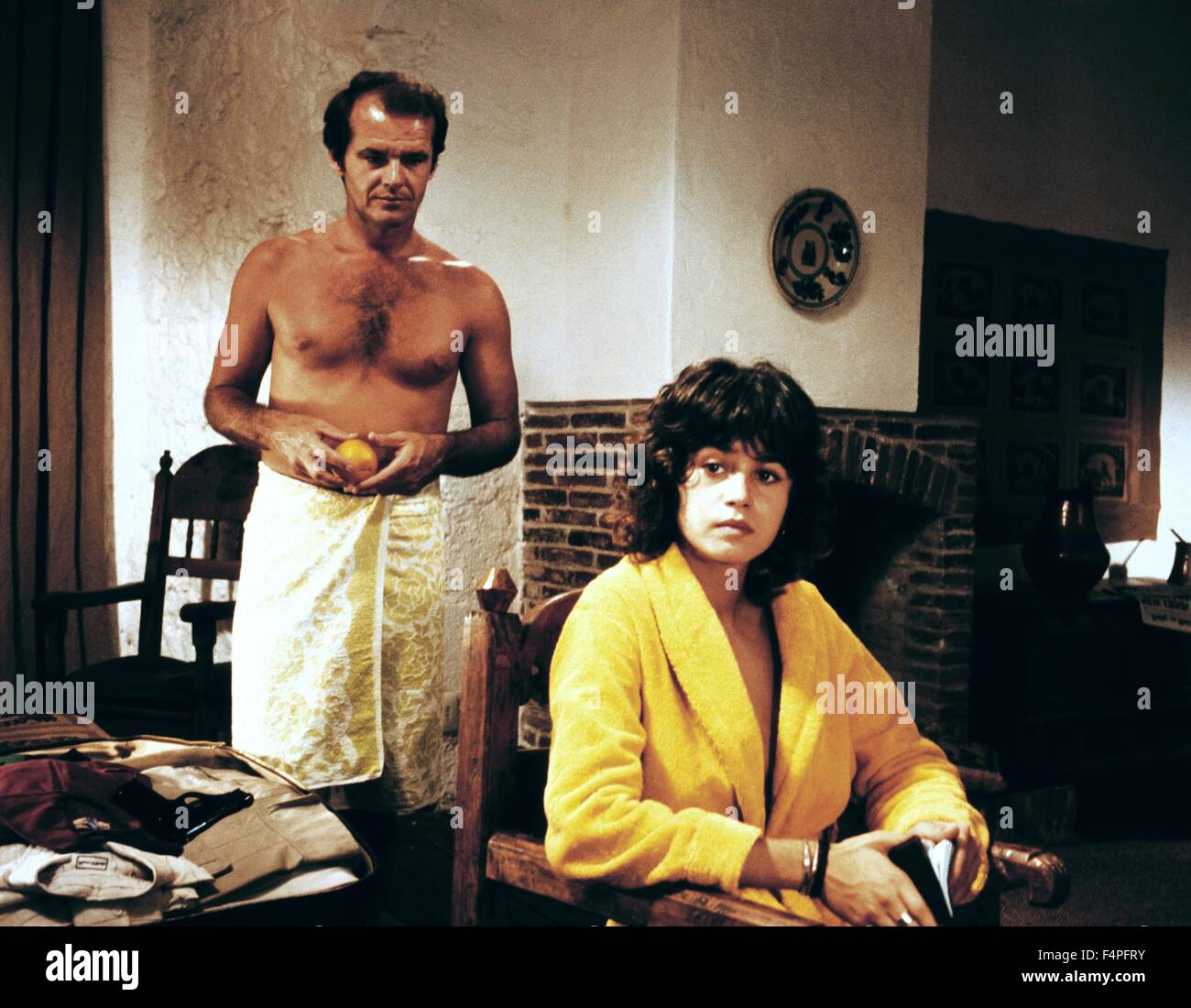 Постельная Сцена С Марией Шнайдер – Элле 1972 Постельная Сцена С Марией Шнайдер – Элле 1972