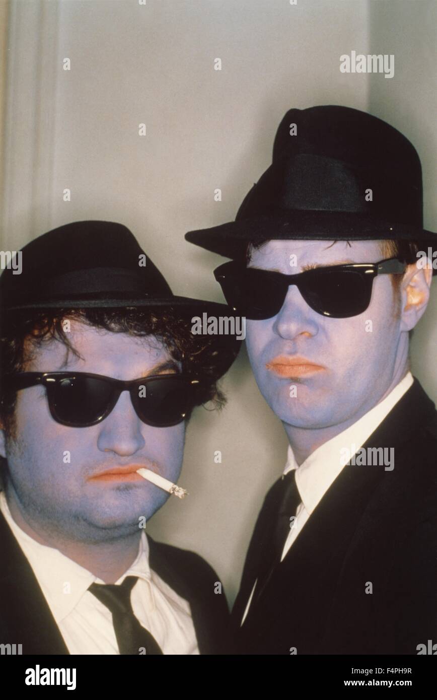 John Belushi and Dan Aykroyd / The blues Brothers / 1980 directed by John  Landis Stock Photo - Alamy
