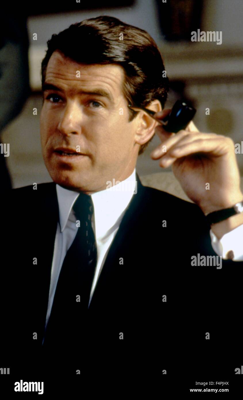 Pierce Brosnan / Mars Attacks ! / 1996 directed by Tim Burton [WARNER