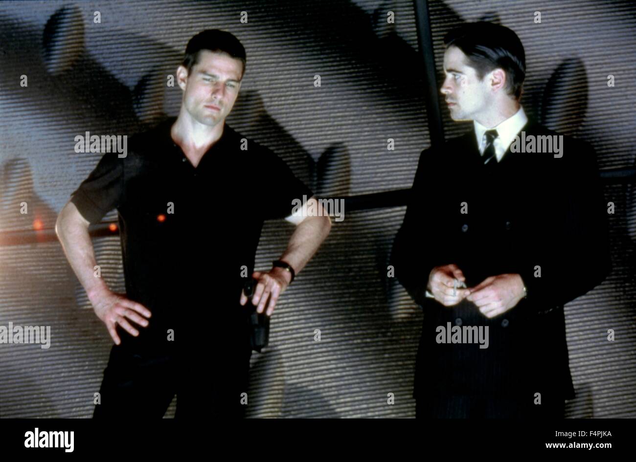 Tom Cruise and Colin Farrell / Minority Report / 2002 directed by Steven Spielberg [DreamWorks SKG / Twentieth Century] Stock Photo