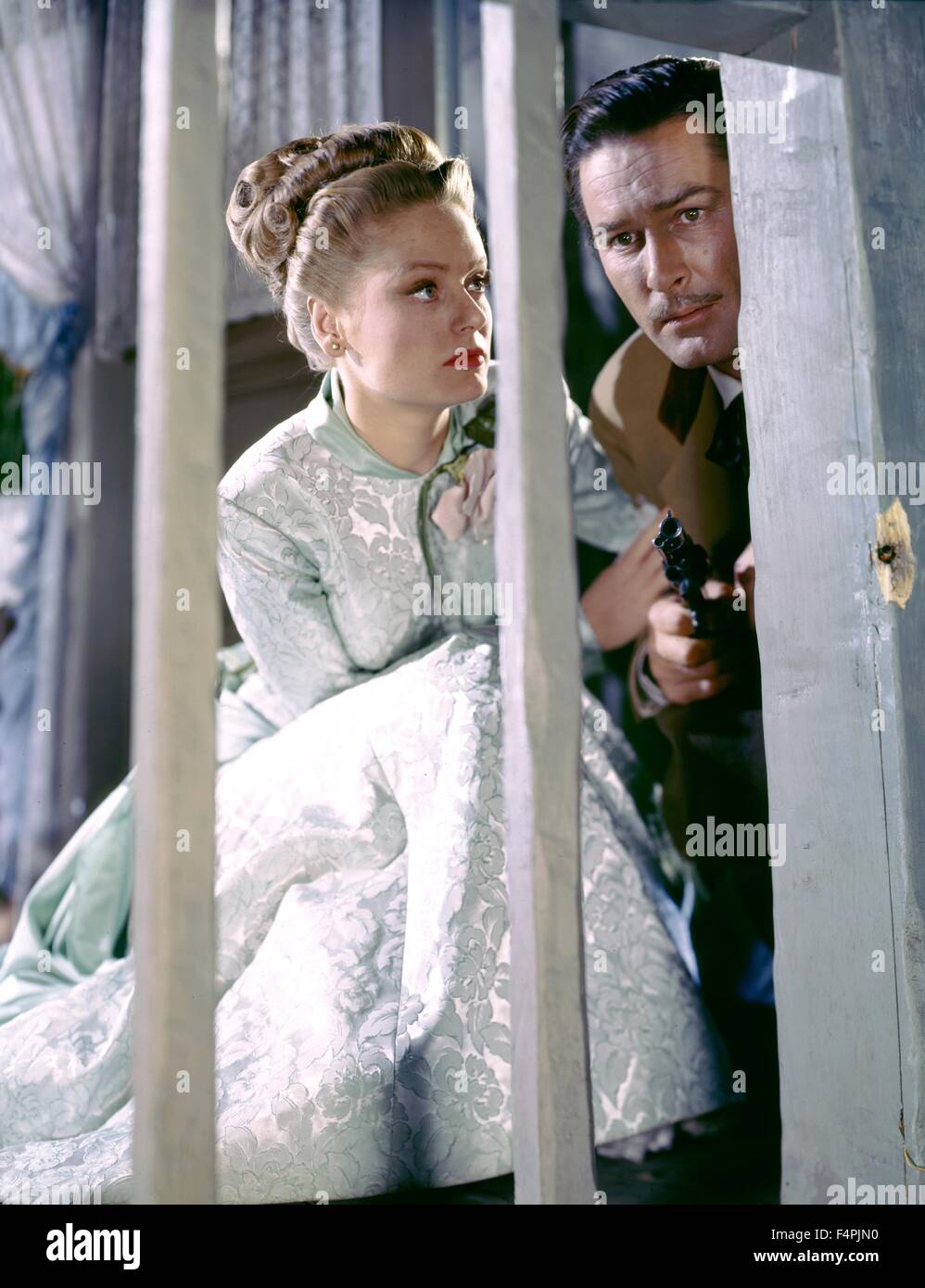 Alexis Smith and Errol Flynn / San Antonio / 1945 directed by David Butler  [WARNER BROS.] Stock Photo