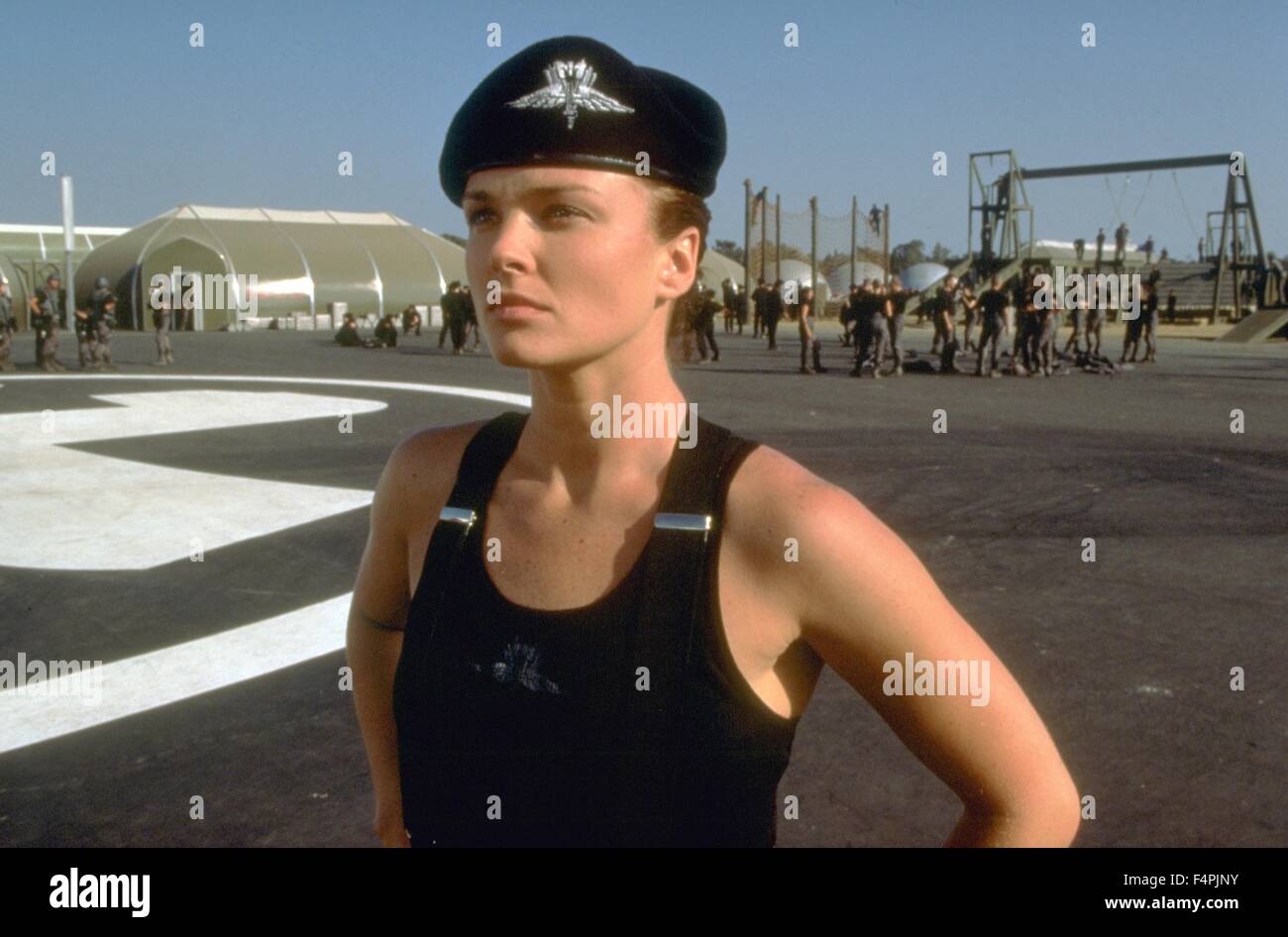 Dina Meyer / Starship Troopers / 1997 directed by Paul Verhoeven [TriStar Pictures] Stock Photo