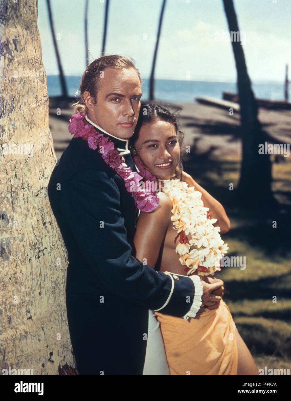 Tarita and Marlon Brando / Mutiny on the Bounty / 1962 directed by Lewis Milestone  [Metro-Goldwin-Mayer Pictures] Stock Photo
