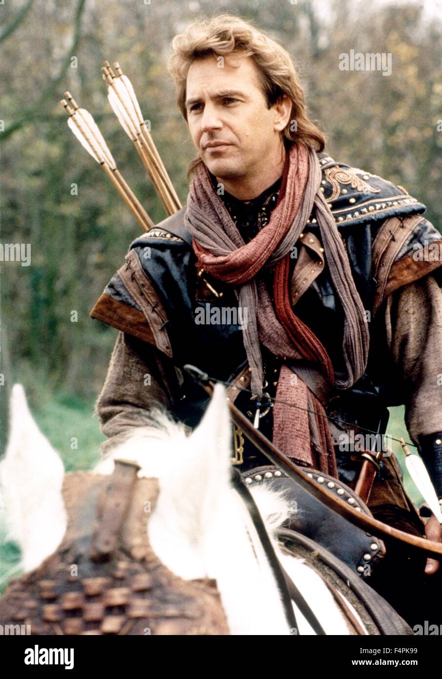 Kevin Costner / Robin Hood : Prince of Thieves / 1991 directed by Kevin  Reynolds [Warner Bros. Pictures / Morgan C] Stock Photo - Alamy