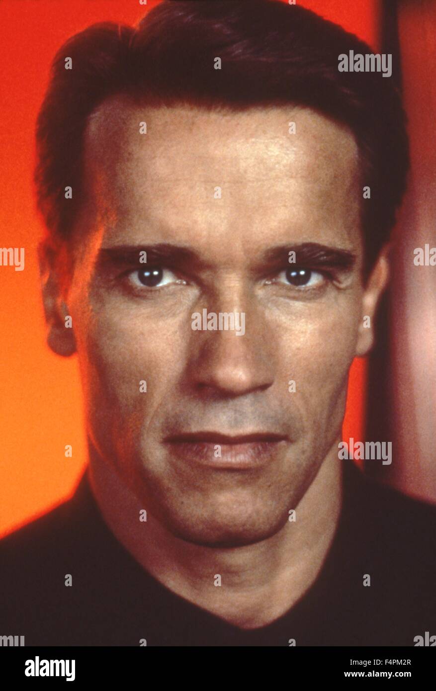 Paul V Total TOTAL RECALL Photo de film N1-21x30 cm Arnold Schwarzenegger - 1990 