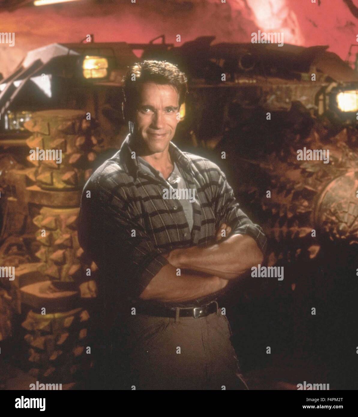 Official Trailer - TOTAL RECALL (1990, Arnold Schwarzenegger