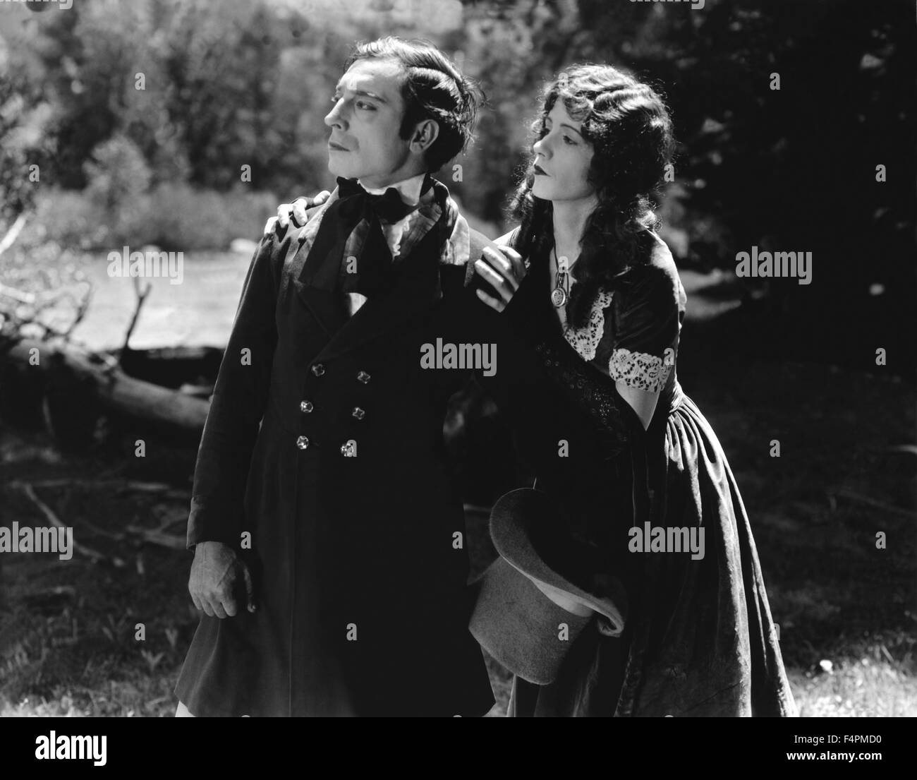 Buster Keaton and Natalie Talmadge / Our Hospitality / 1923 directed by