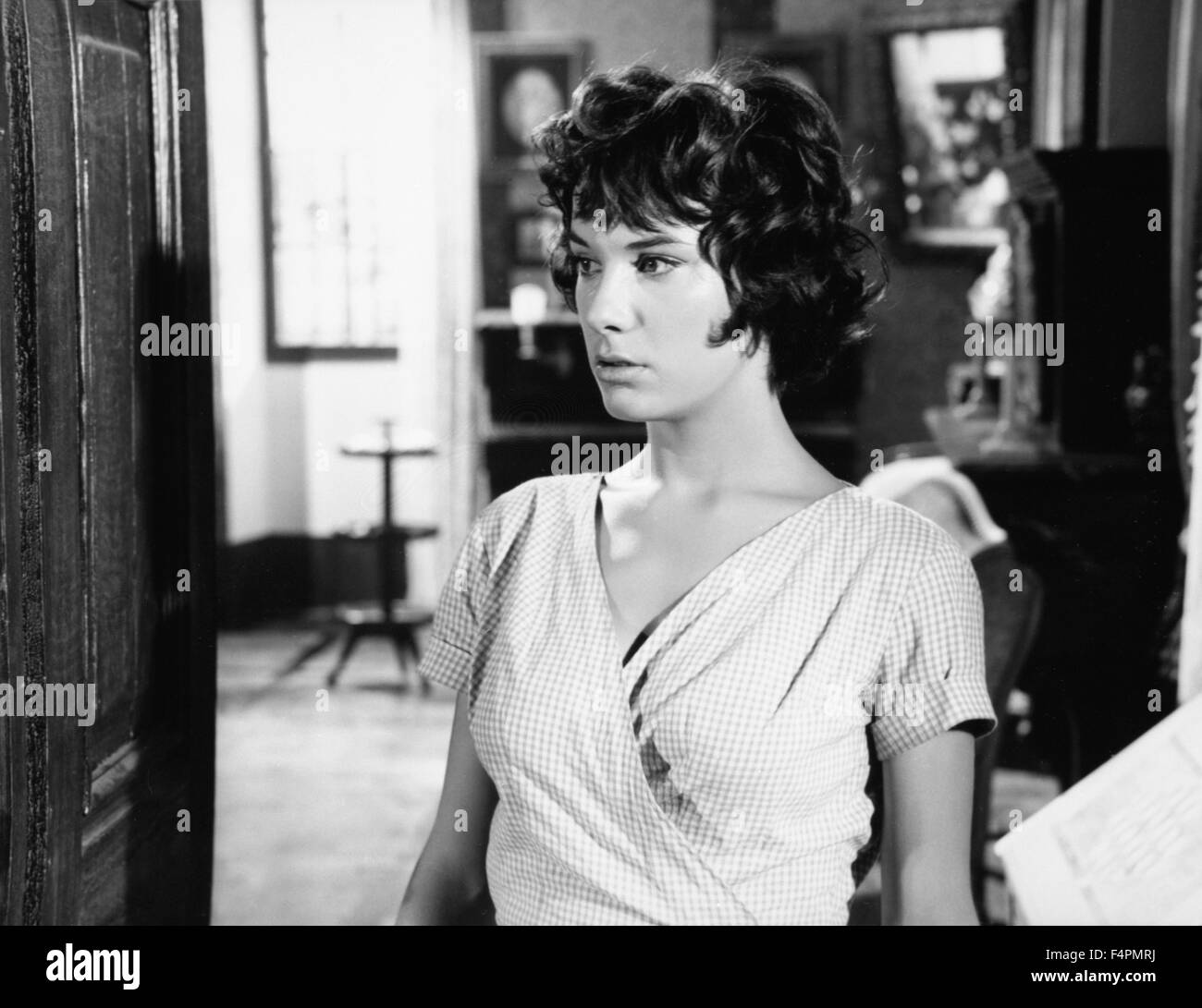 Bernadette Lafont / A double tour / 1959 directed by Claude Chabrol ...